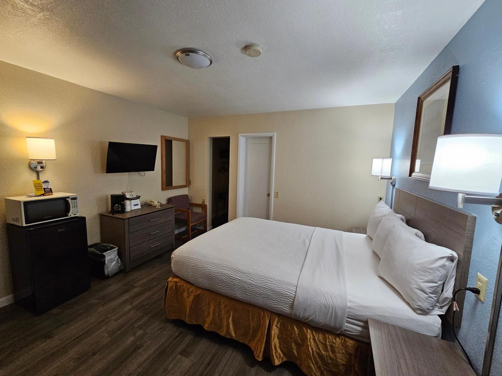 Travelodge By Wyndham וונאטצ'י מראה חיצוני תמונה