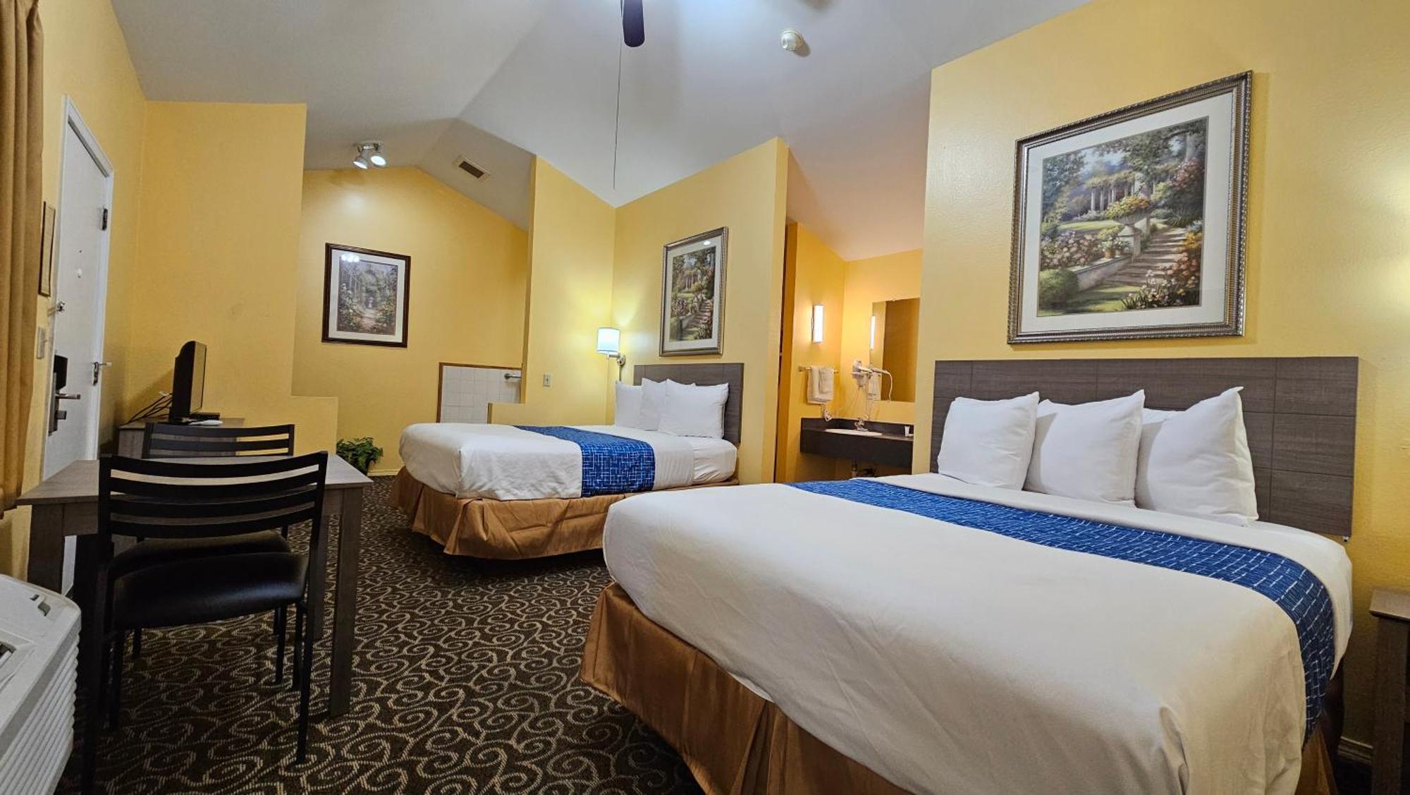 Travelodge By Wyndham וונאטצ'י מראה חיצוני תמונה